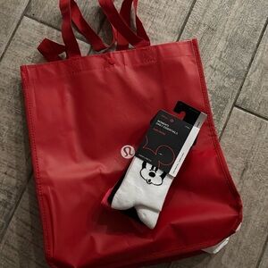 Lululemon x Disney colab